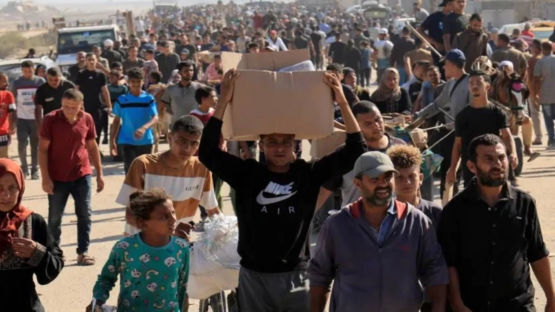 ত্রাণ নিতে গিয়ে ইসরাইলি সেনাদের গুলিতে ৩০ ফিলিস্তিনি নিহত